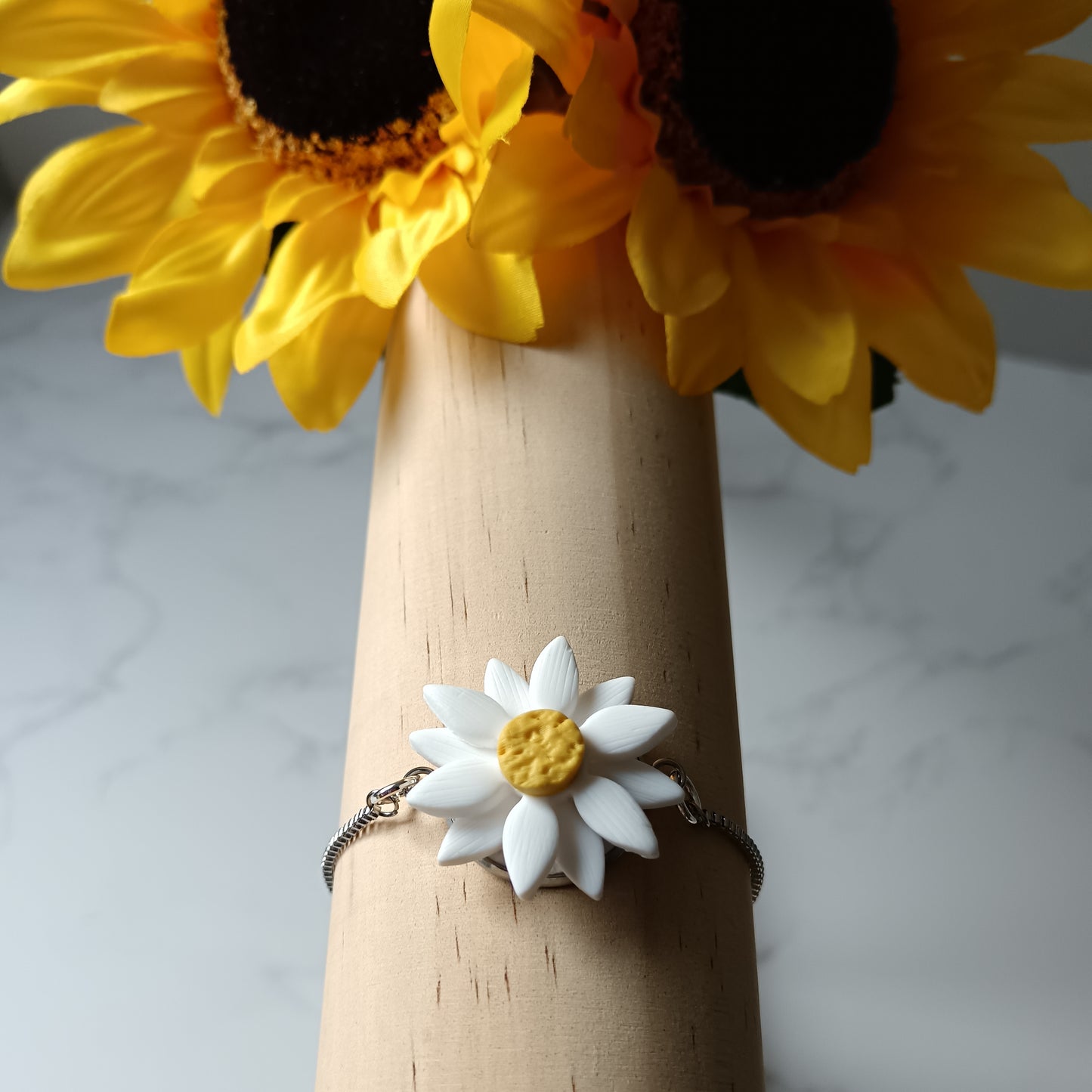 Daisy Slider Bracelet
