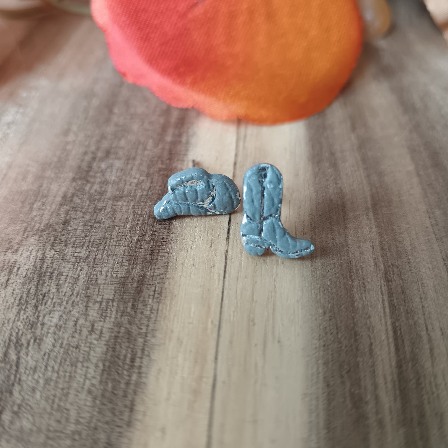 Micro Cowgirl Grey & Silver Boot & Stetson Stud Earrings