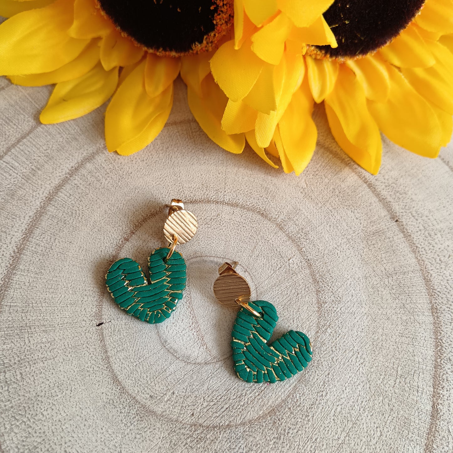Rattan Heart Green & Gold Stud Earrings