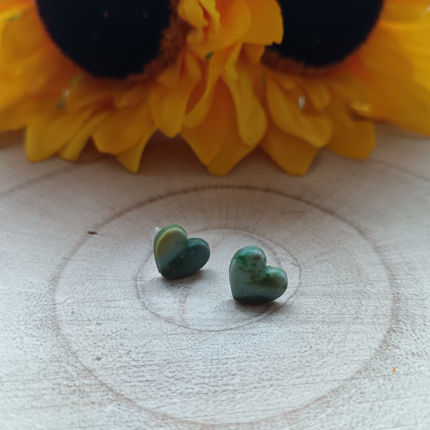 Khaki Ombre Heart Stud Earrings