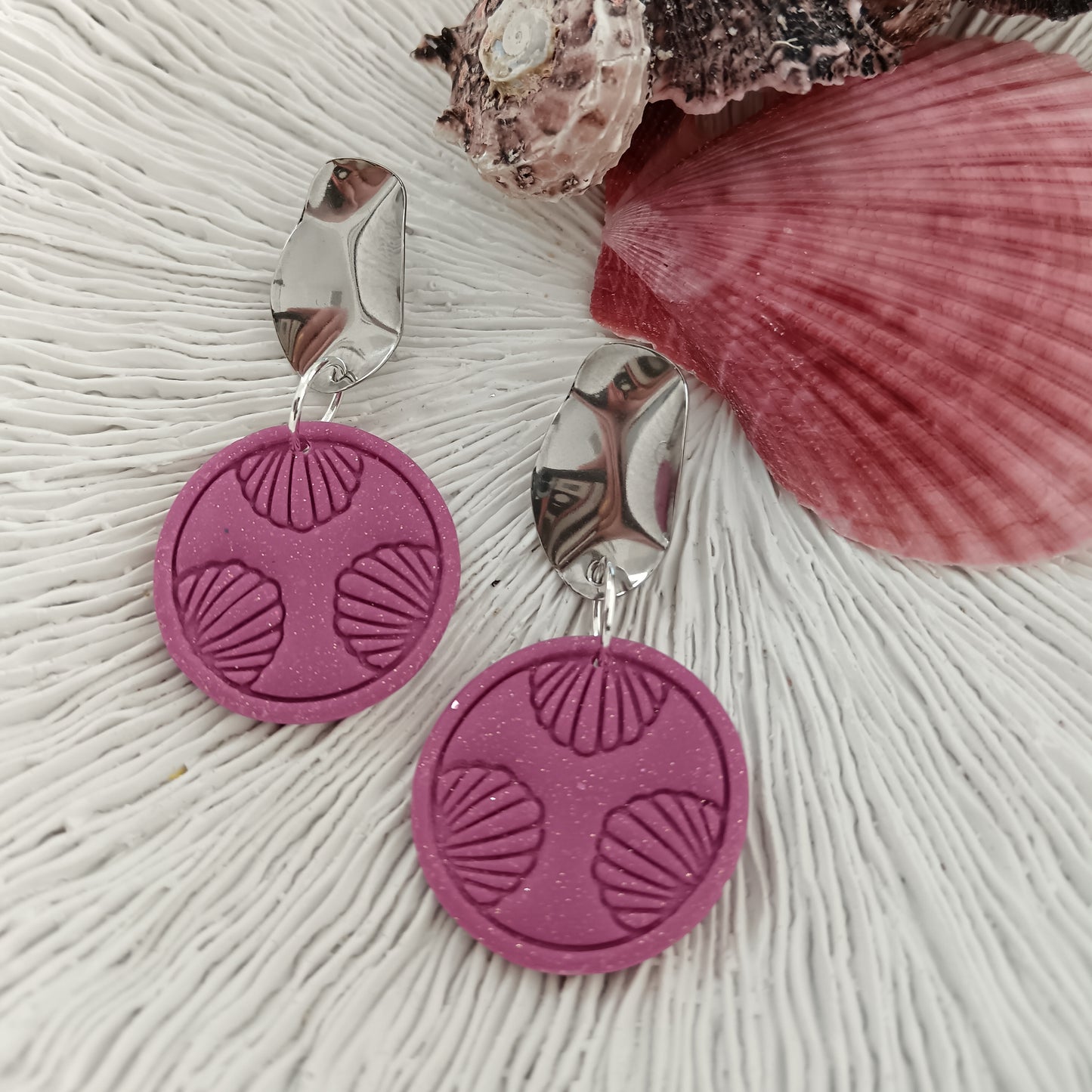 Shell Embossed Hot Pink Stud Earrings