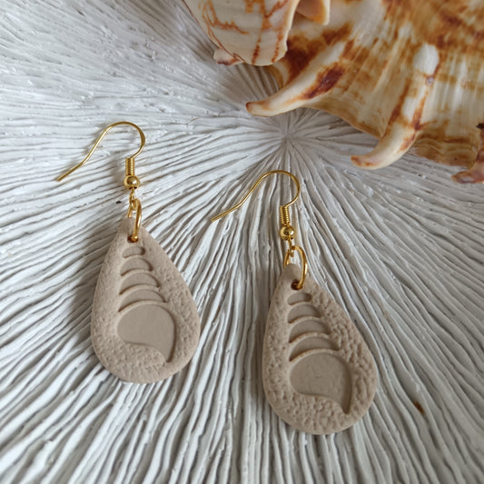 Drop Shell Embossed Sand Stud Earrings