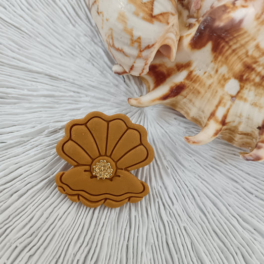 Pearl Shell Pin Badge
