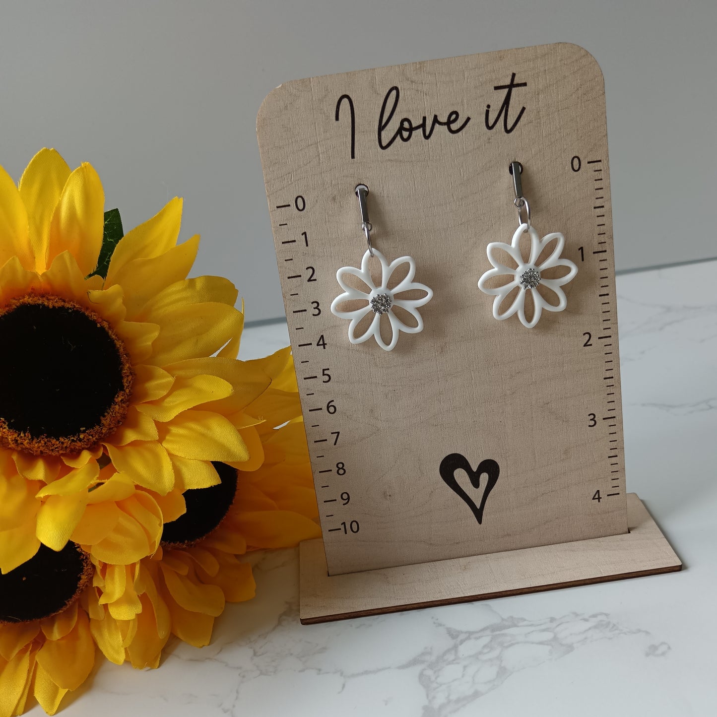 White & Silver Daisy Dangle Stud Earrings